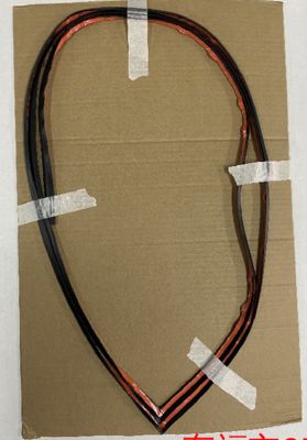 테슬라 모델 Y 정면 표지판 봉인 1499060-00-B 검은색 EPDM