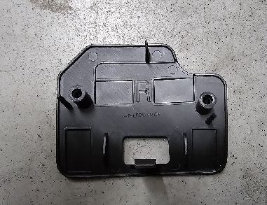 테슬라 모델 S 2021+ RH 후방 배머 브래킷 145x40x3mm 검은색