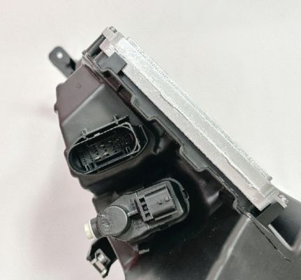 테슬라 모델 S 전면 우측 헤드라이트 (2016-2021) 1053574-00-E