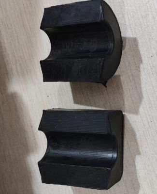 Tesla Model S(2012-2015)용 프론트 스태빌라이저 바 분할 부싱 1188487-00-D